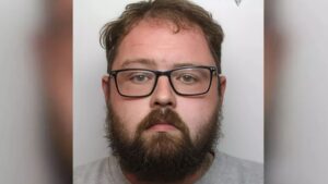 Hombre condenado por blasfemia en Reino Unido durante protesta en Stoke-on-Trent