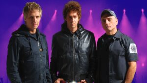 Afiches misteriosos de Soda Stereo en Buenos Aires con nombres de Gustavo, Charly y Zeta