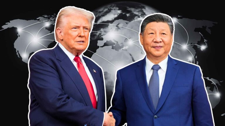 Donald Trump llega a Beijing acompañado por Elon Musk y Jensen Huang en medio de la cumbre entre Estados Unidos y China sobre inteligencia artificial, comercio y tecnología global. Imagen creada por Los Bonobos.